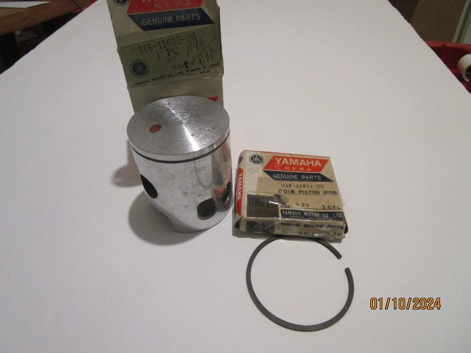 Juego de pistones Yamaha 1972-73 AT2M AT2 2º O/S 0,50 PN: 318-11635-00 248-11611-80 Foto 3 de 3