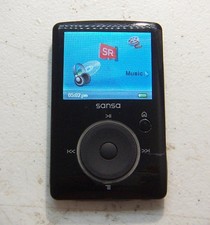 SanDisk Sansa Fuze (4GB) Digital Media MP3 Pl...