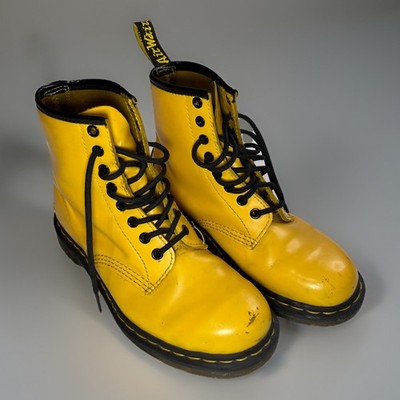 Doc Marten 1460 SMOOTH LEATHER LACE YELLOW UP BOOTS SIZE WMNS 8-MENS 7