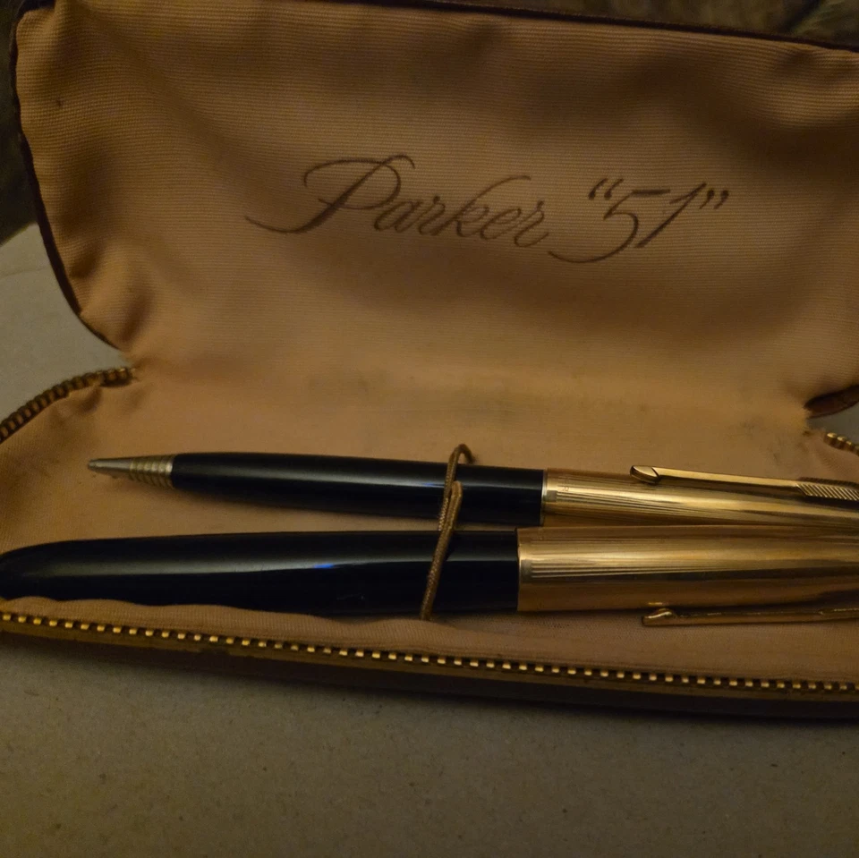 Juego de pluma estilográfica y lápiz mecánico Parker "51" 14K/16K relleno de oro azul marino EE. UU. Foto 2 de 3