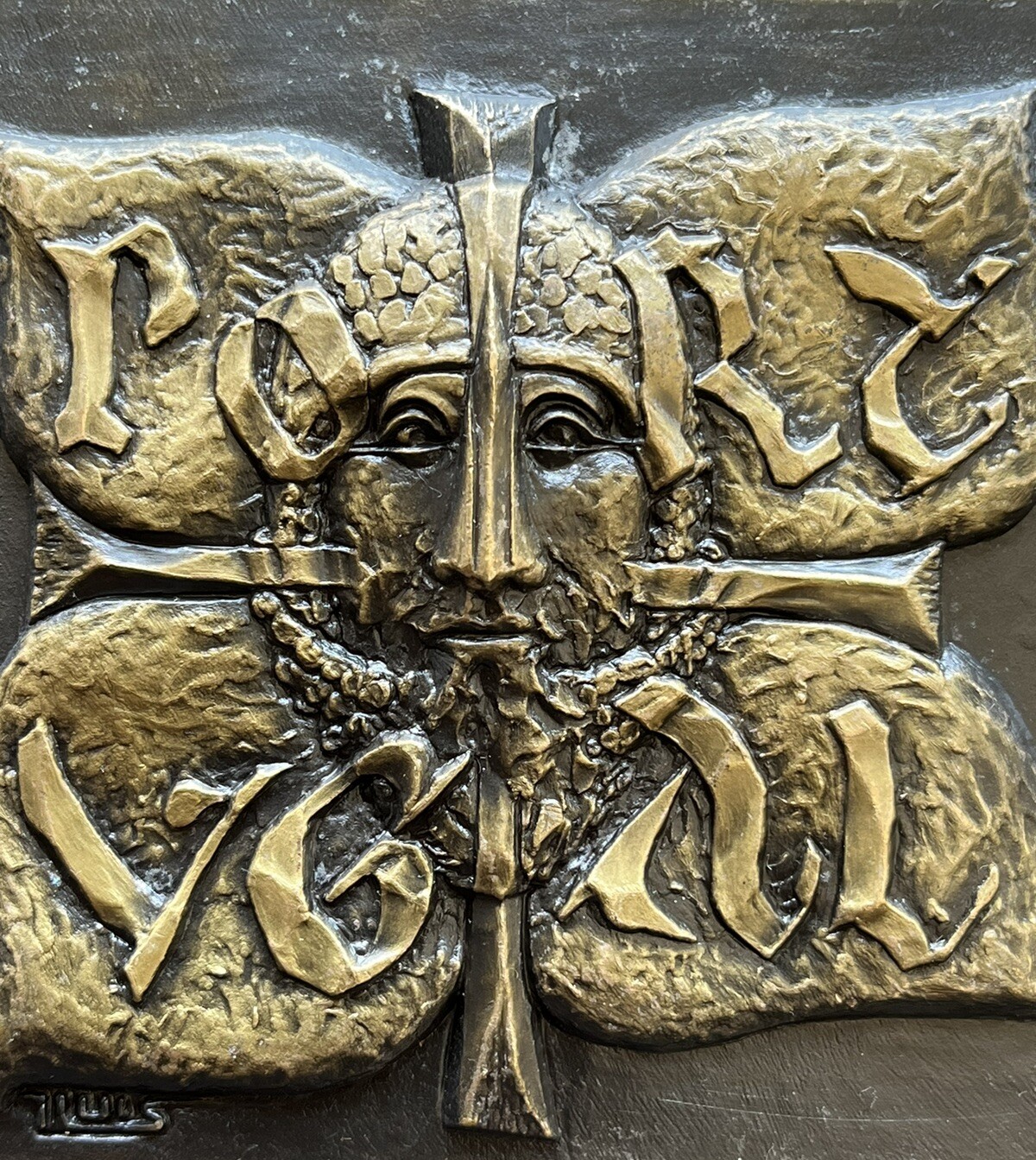 Foto 2 di 8