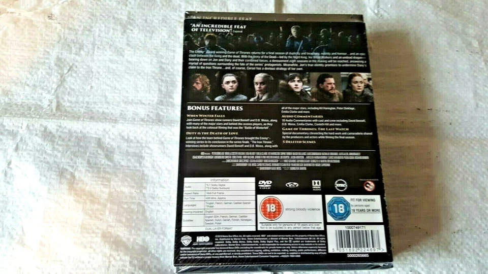 Game of Thrones:The Complete Eighth Season (UK Exclusive) DVD + FilmBook - Image 3 of 4