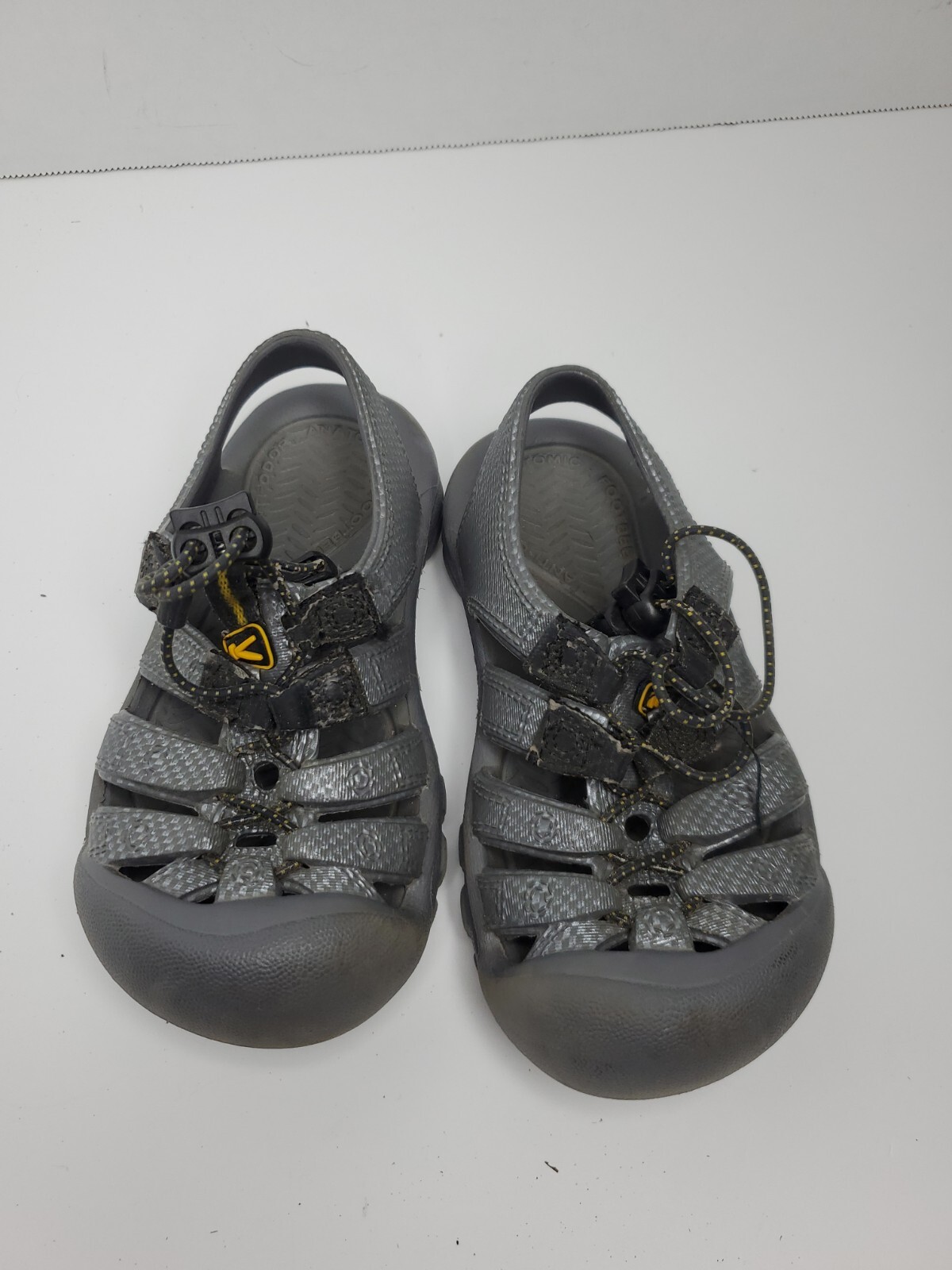 Sandali Keen bambino ragazzo argento grigio impermeabili taglia 10 grigio 8625 USATI