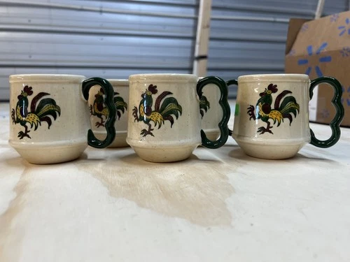 Poppytrail by Metlox 2 finger vintage rooster mugs 8oz great condition 5 total