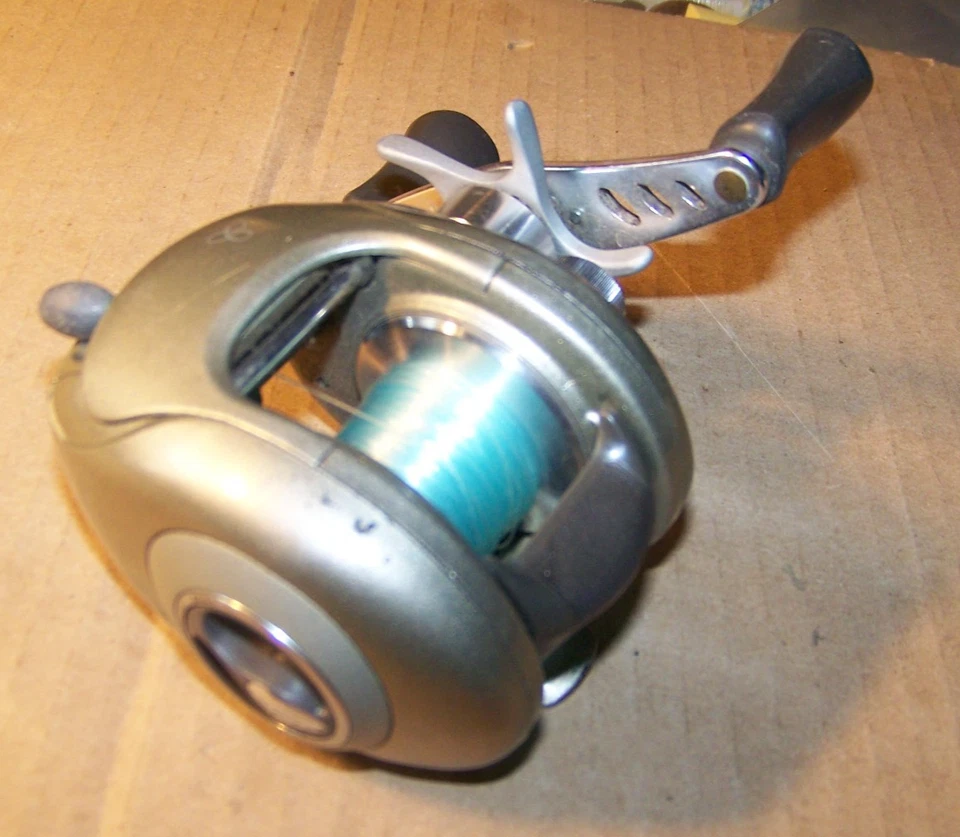 Quantum "Energy" E400C Bait Cast Rolle - 4 Kugellager - Bild 2 von 4
