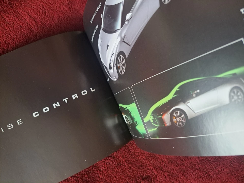 NISSAN SKYLINE GTR35 UK Hard Back Sales Book - Image 4 of 4