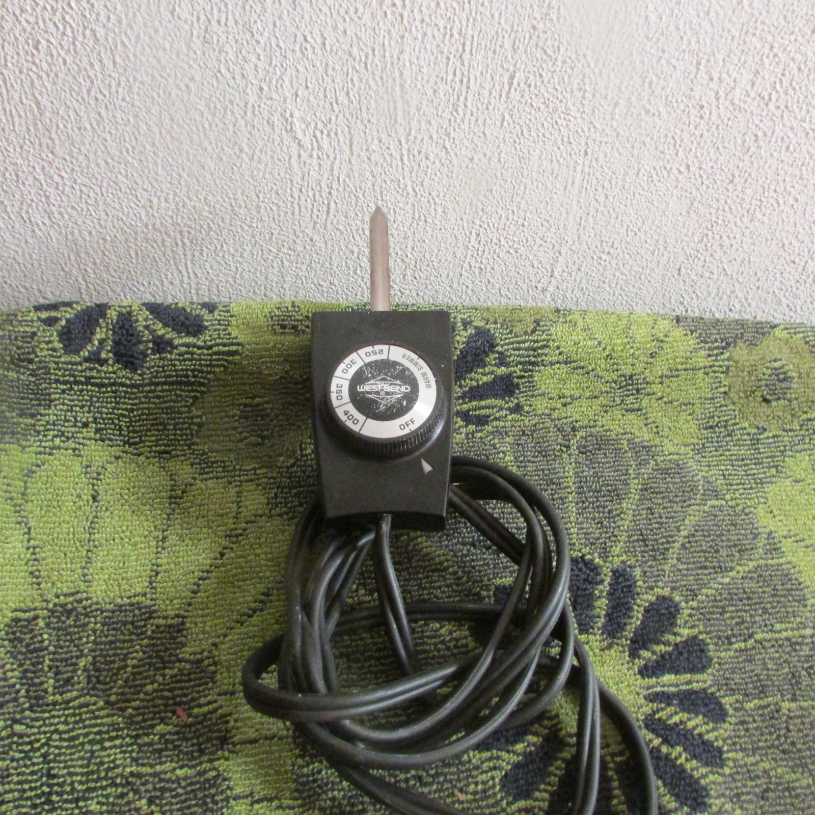 REPLACEMENT ELECTRICAL CORD/ PROBE FOR VARIOUS ELECTRIC FRYING PANS. JC