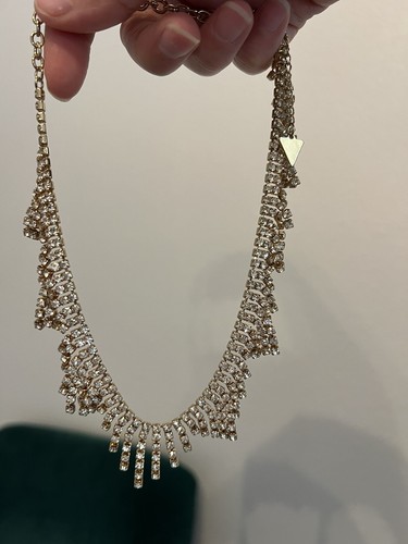 GUESS CHAIN LINK, RHINESTONE, STATEMENT NECKLACE - Picture 4 of 4