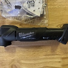 Milwaukee 2836-20 Oscillating Tool Black!!! R...