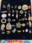 Lot Of 42 Vintage Costume Broaches Brooches Pins Estate Sale Finds Jewelry