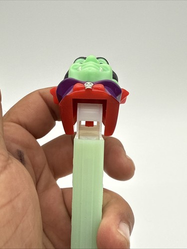 Pez Halloween Vampire, Glow-in-the-Dark Stem - Picture 9 of 10