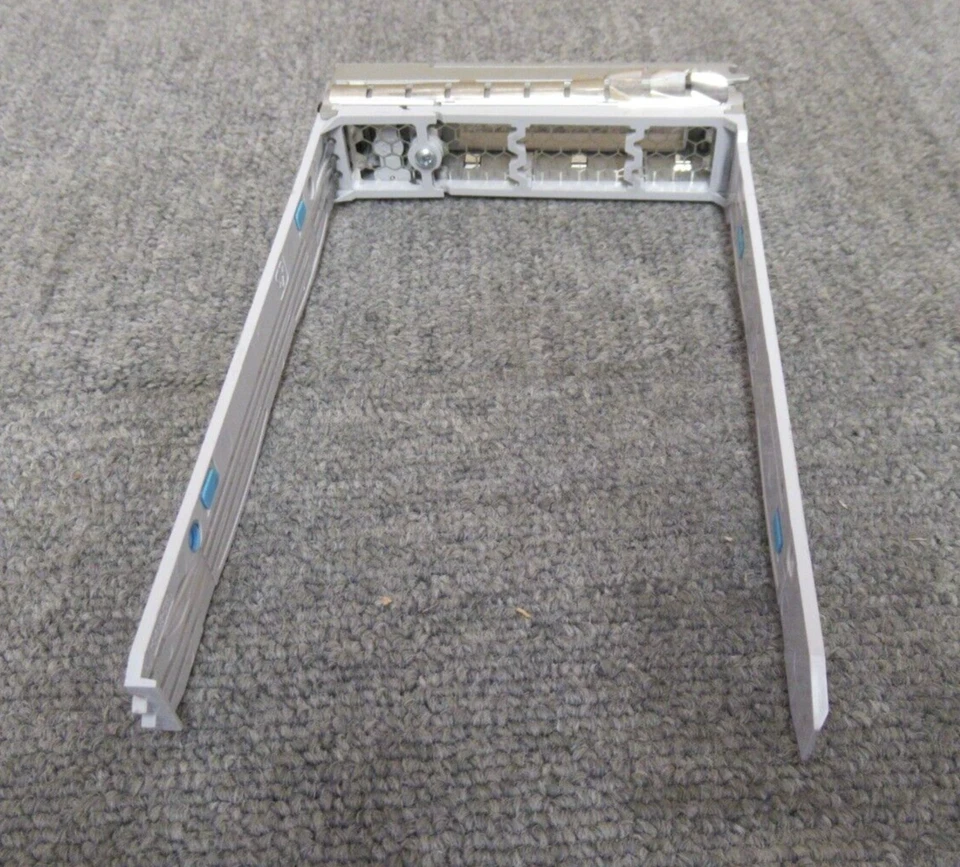 Sun Microsystems 350-1386-04 Oracle Servers Hot-Swap 3.5" Hard Drive Caddy Tray - Image 4 of 4