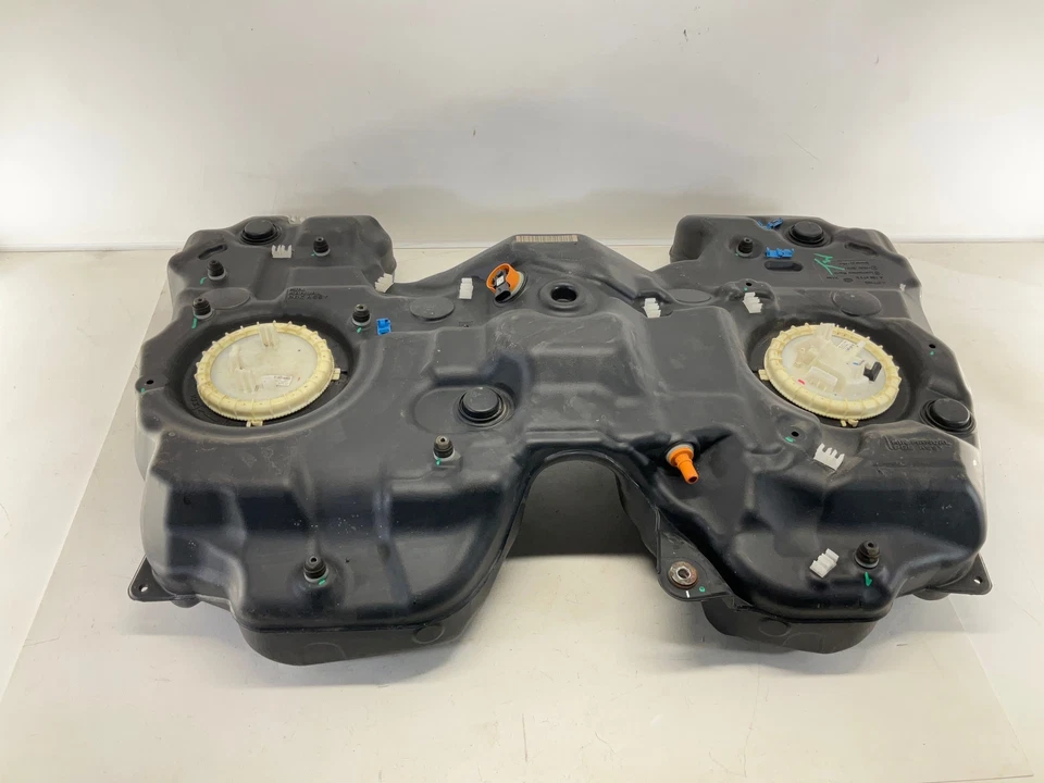 Tanque de combustible 13-16 MERCEDES-BENZ CLASE GL X166 GL450 OEM CM Foto 3 de 4