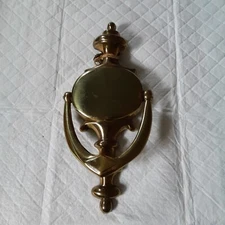VTG BRASS DOOR KNOCKER MADE IN ENGLAND  SZ. 9 1/2" X 4 1/4"