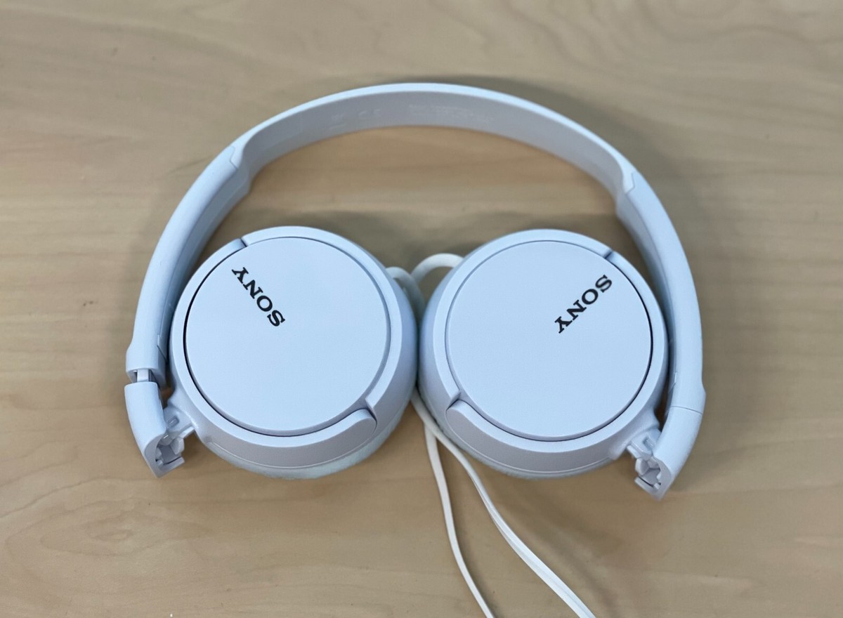 Sony ZX Series Wired On-Ear Headphones in White, Model: MDR-ZX110