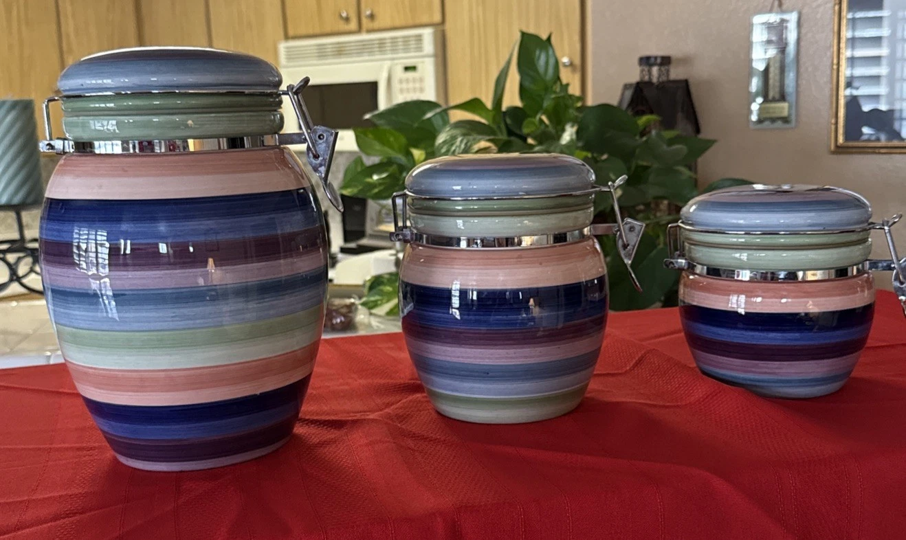 Vintage COLORMATE ROTUNDA Collection Handpainted Canisters Set of 3 - EUC
