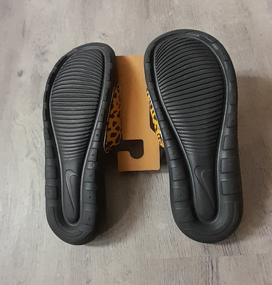 NEW SIZE NIKE WOMANS GIRLS SLIDERS VICTORI ONE SLIDE EUR