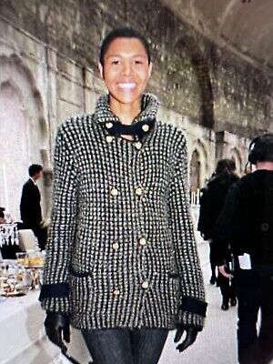 CHANEL VINTAGE 09A PARIS-MOSCOW NEW TWEED NAVY GOLD IMPERIAL CHANEL VINTAGE 09A PARIS-MOSCOW NEW TWEED NAVY GOLD IMPERIAL