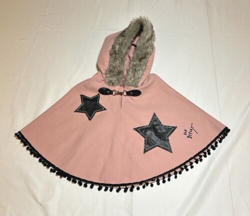 Betsey Johnson Mädchen Größe 3T rosa Kunstfell Kapuze Poncho Bommelbesatz