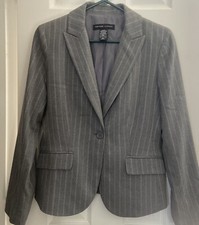 Ladies size 6 New York  Company Gray Pin Striped Blazer