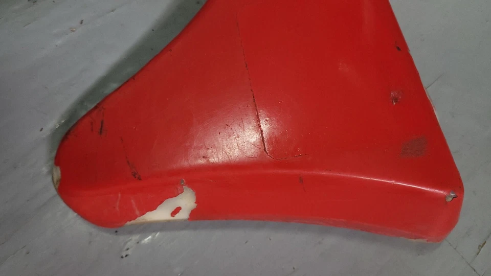 CUBIERTA LATERAL YAMAHA XT200 / XT125 1982 2 (DERECHA) 15A-21721-00-E1 Foto 2 de 4