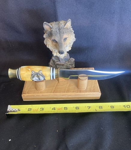 Decorative Bone Handle Hunting Blade Knife with Wolf Display Stand