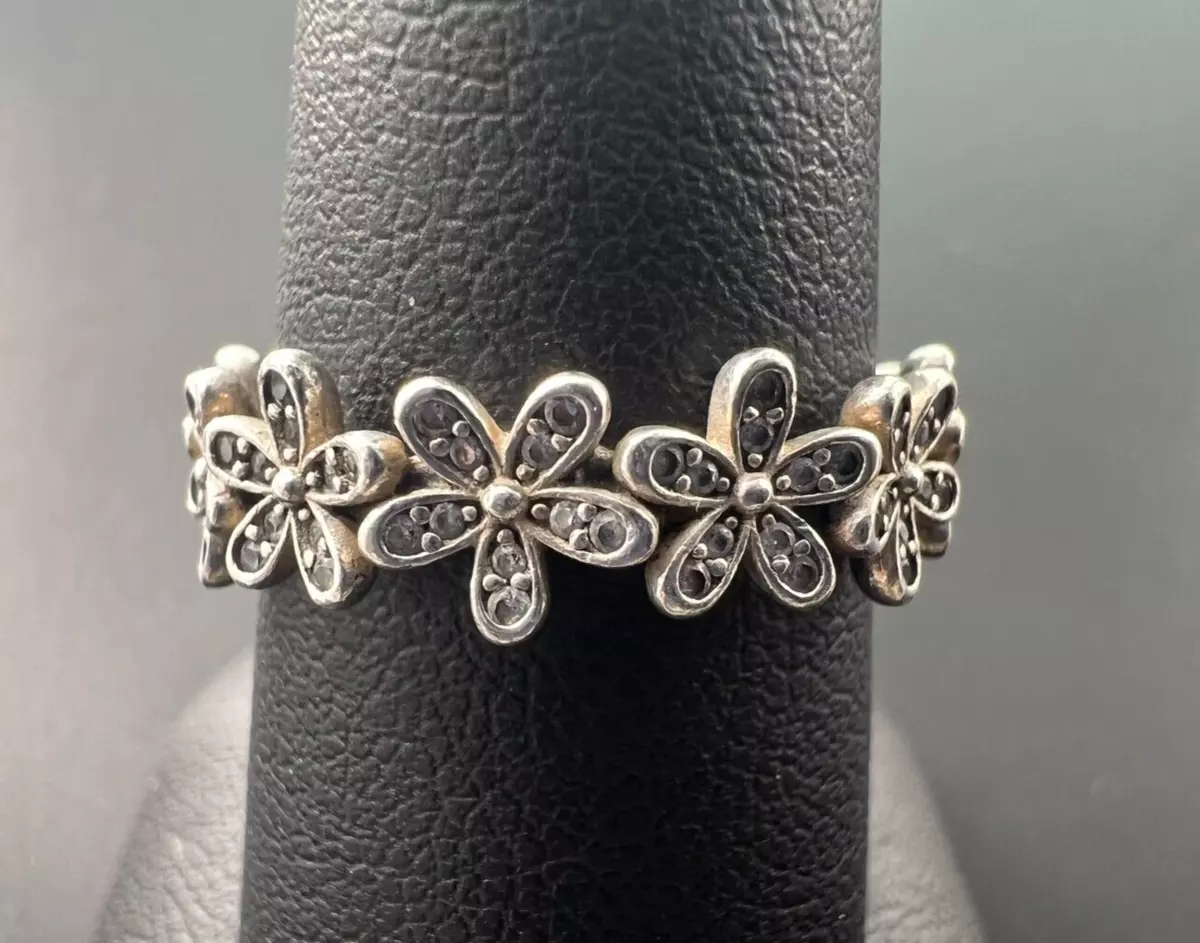 Pandora daisy outlet band ring