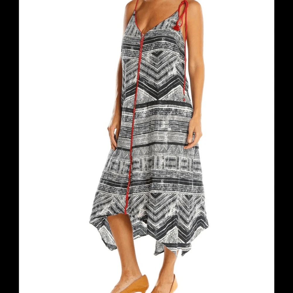 Anthropologie Akemi + Kin Riviera Halter Midi Dress Medium Aztec Print Boho
Opens in a new window or
