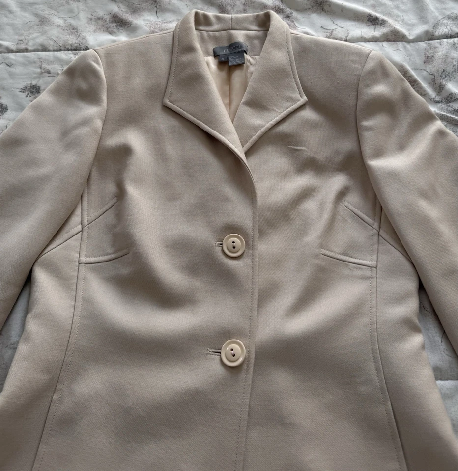 Eccoci Womens 8 Blazer 100% Wool Long Sleeve Lined Ivory Split Cuffs Minimalist - Image 4 of 4