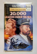 Walt Disney 20,000 Leagues Under The Sea VHS. # 4131. Clamshell Case. VG. NIB
