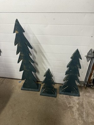 Cedar Wooden Christmas Tree Decor (18 , 28 , 38  Heights) HANDCRAFTED SET