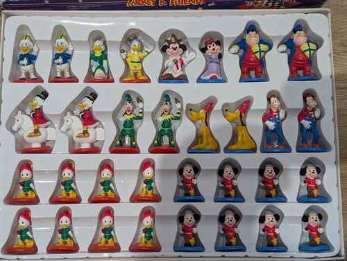 DISNEY Mickey & Friends Chess Game Set Chess board Mickey Mouse Vintage 1990s - Picture 4 of 12