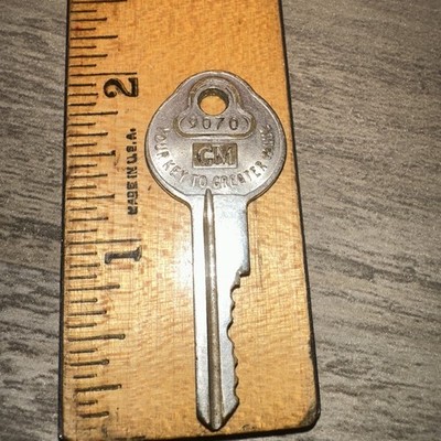 Vintage Key: General Motors Rochester Products￼ #9070 Knock Out