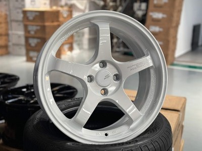 NEW 17X7.5 ET40 AOW GT Flow Formed Rim Racing White 4X100