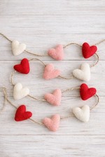 Felted Wool Hearts Garland-Red, Pink, White 4-foot Valentine Decor