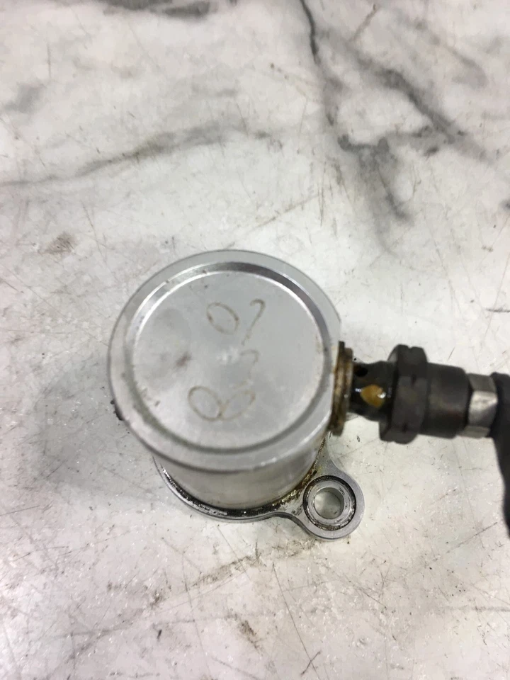 96 Ducati 900 SS 900SS Super Sport embrague hidráulico cilindro esclavo Foto 2 de 4