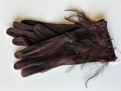 Neiman Marcus Women s Leather Gloves Silk Lined Feather Detailing Size 7 NWT