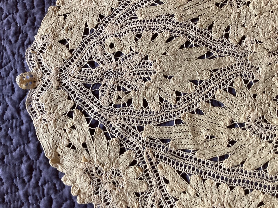 Napperon ovale ancien en dentelle, Époque début XIXe, Dim. 40 cm x 30 cm, TBE - Photo 3/4