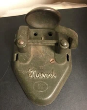 1930 MARVEL DUAL HOLE PUNCHER manually operated BY  WILSON JONES Co. CHICAGO