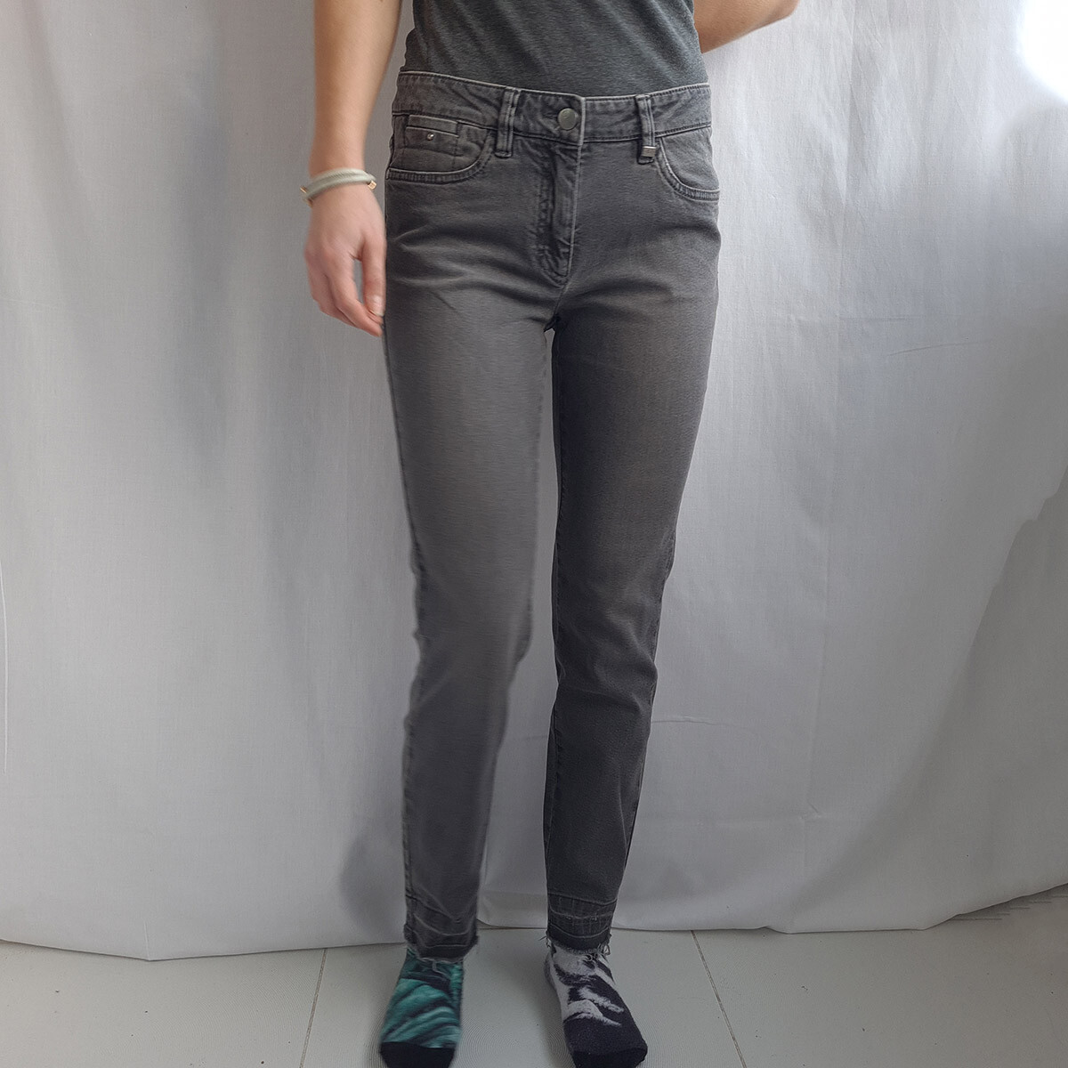 Luisa Cerano Women's Jeans Size EU36 UK10 W28 L28 Slim Tapered Stretch Grey