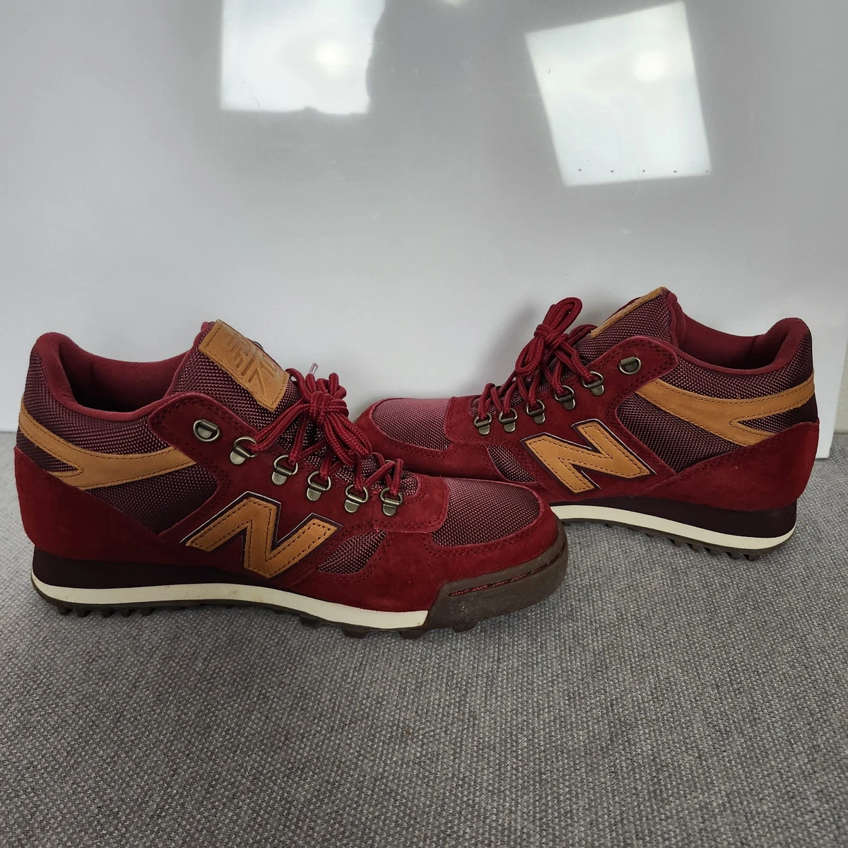 New Balance H710CTR Boots Mens Size 7.5 Red Suede Hiking Trail Lug Sole