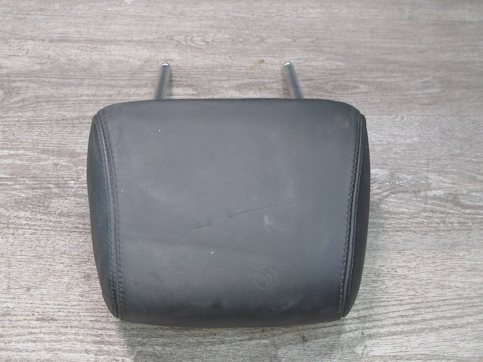 2006-2012 BENTLEY CONTINENTAL FLYING SPUR FRONT SEAT LEATHER HEADREST SET OF 2