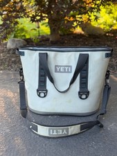 Yeti Hopper 30 Soft Cooler Bag with Shoulder ...