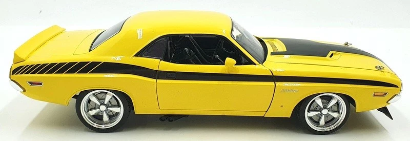 Acme масштаб 1:18 A1806020 - 1971 Dodge Challenger Trans AM Streetfighter - желтый - Изображение 4 из 4