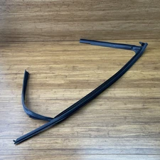 2018-2025 Audi Q5 SQ5 Front Right Door Window Run Channel Black 80A837440B OEM