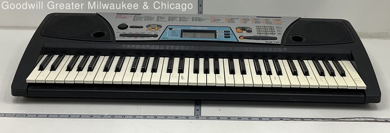 Yamaha PSR-170 Black Portable Keyboard 61 Keys Battery Operated Tested