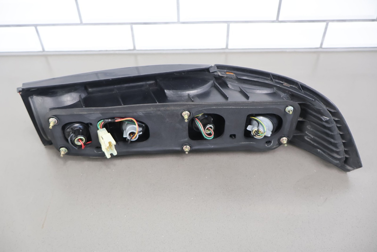 Aston Martin Vantage 2002 Left Tail light