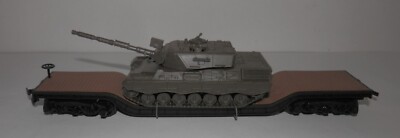 Bachmann HO Scale Heavy Depressed Center Flat w/ Roco Mi Ai/A2 Abrams Tank Load