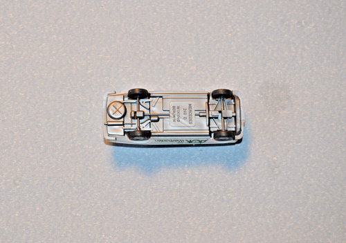 Wiking Mercedes Benz 240 D - AOK Werbemodell 1:87 in weiß - Bild 3 von 3