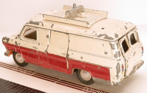 Vintage Dinky Ford Transit Panel Van Mk.I w/sliding Door 4.75" About 1/43 Scale - Picture 2 of 2